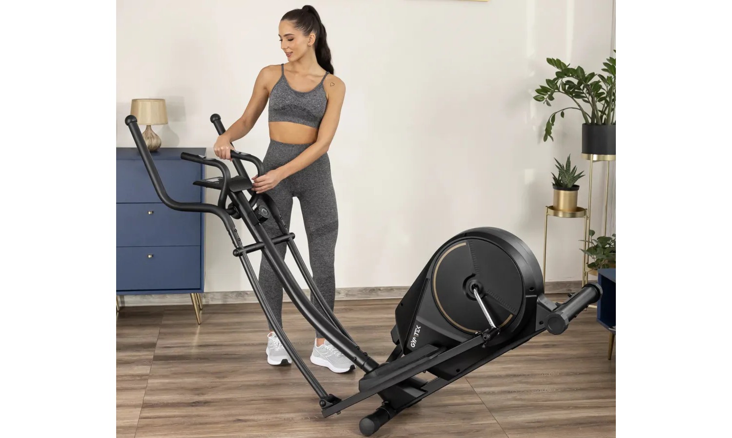Фотография Орбитрек Gymtek XC1500 магнитный золотой 17