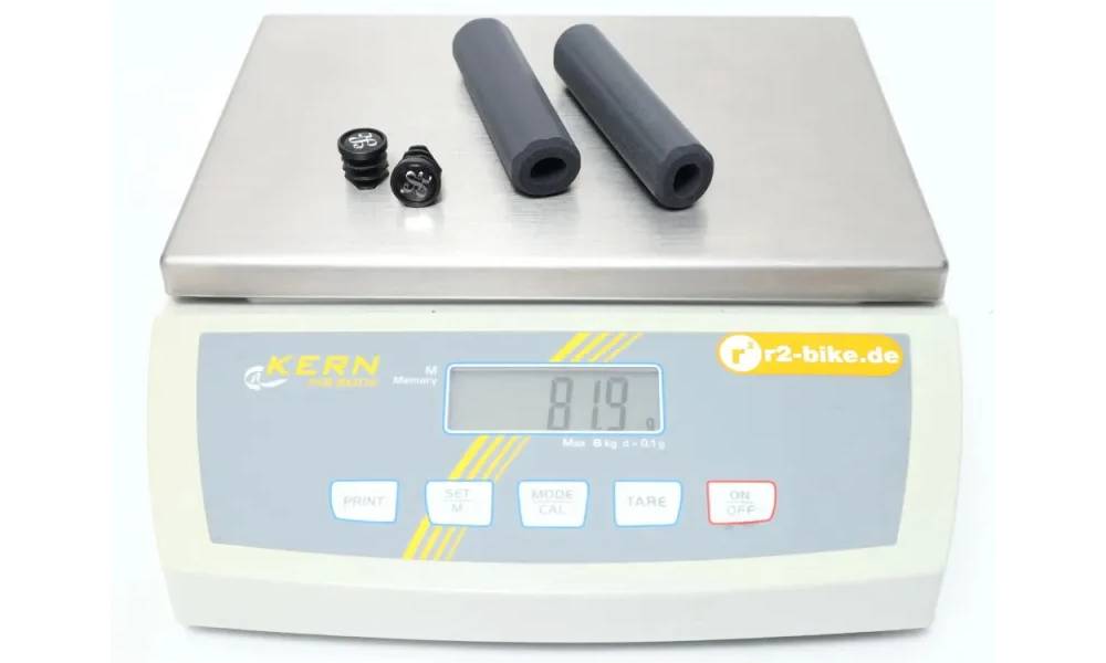 Грипсы ESI Plush Silicone Black 9 Грипсы ESI Plush Silicone Black 9