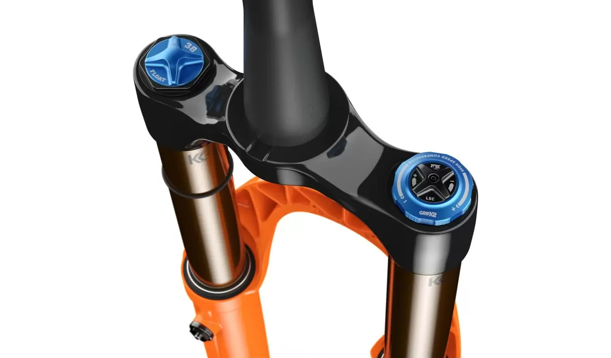 Вилка FOX 2025, 38 FLOAT, 29in, 170, Grip X2, Shiny Orange, Black/Clear Logo, 15 X 110, 44mm Rake 4 Вилка FOX 2025, 38 FLOAT, 29in, 170, Grip X2, Shiny Orange, Black/Clear Logo, 15 X 110, 44mm Rake 4