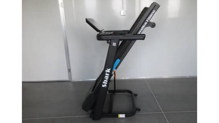 Беговая дорожка Generation Fitness Shark iConsole 5 Беговая дорожка Generation Fitness Shark iConsole 5