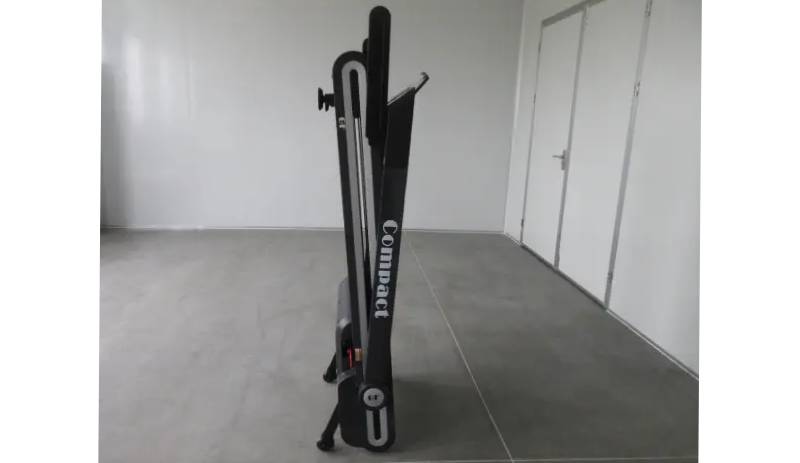 Бігова доріжка Generation Fitness Compact iConsole 4