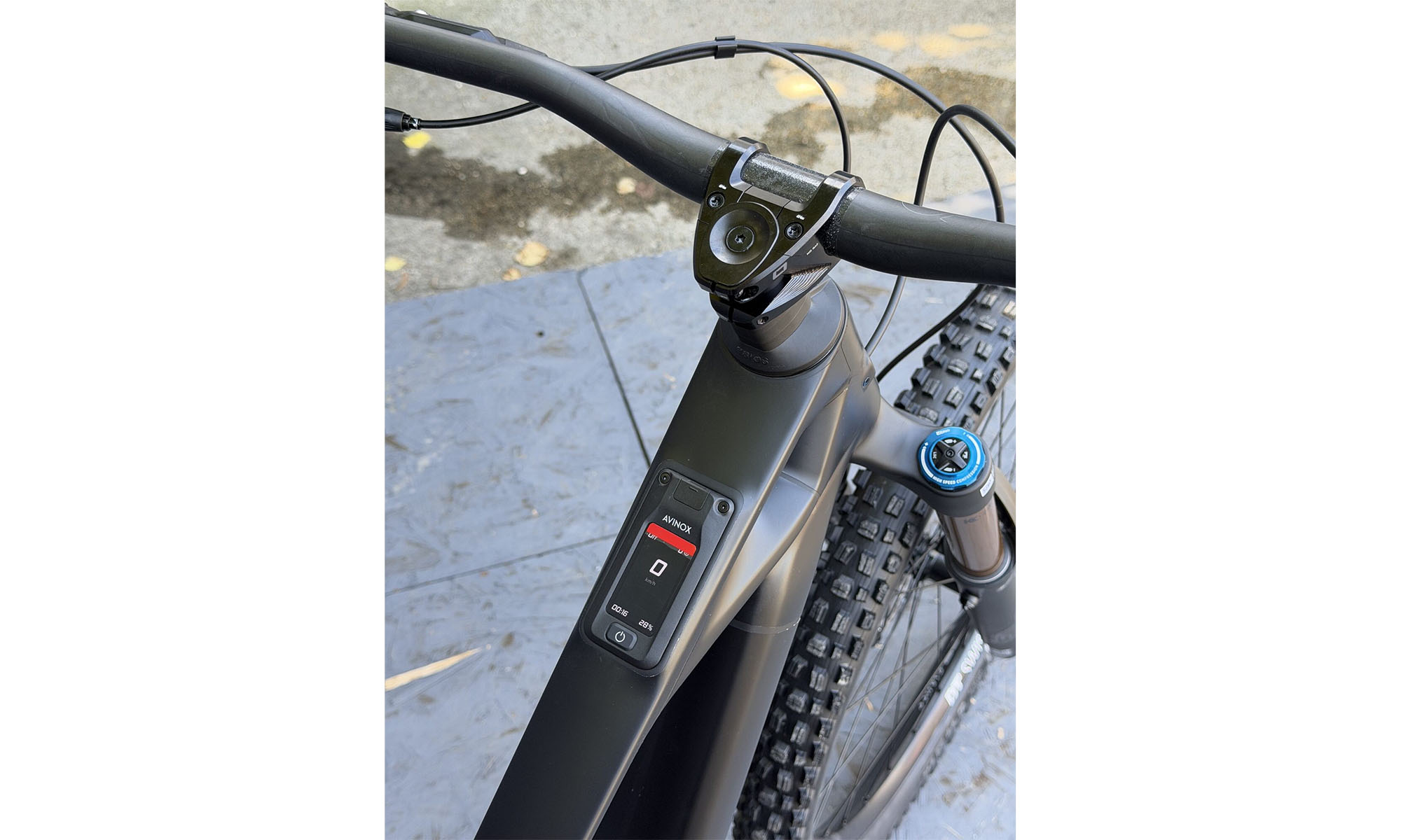 Электровелосипед MONDRAKER ZENDIT RR S, Carbon, Mullet 29/27.5'', размер M/L, рама 43.5, DJI Avinox M2S 800Wh, год 2026, Серый 2 Электровелосипед MONDRAKER ZENDIT RR S, Carbon, Mullet 29/27.5'', размер M/L, рама 43.5, DJI Avinox M2S 800Wh, год 2026, Серый 2