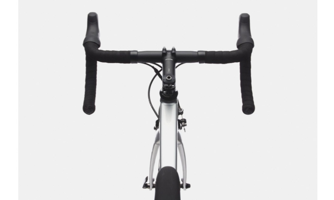 Велосипед Cannondale CAAD Optimo 4 28" (2021) 2021 серебристый 2 Велосипед Cannondale CAAD Optimo 4 28" (2021) 2021 серебристый 2