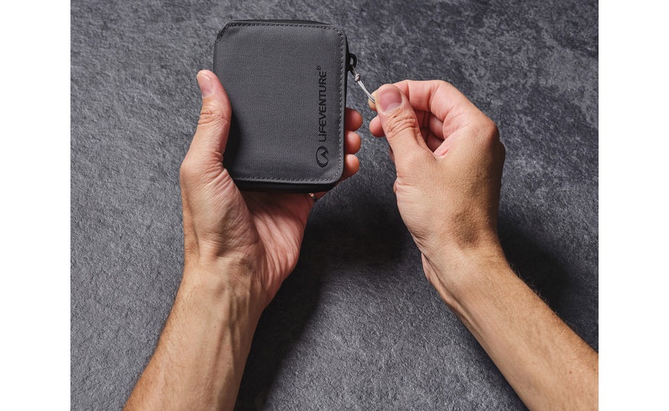 Кошелек Lifeventure Recycled RFID Bi-Fold Wallet plum 6 Кошелек Lifeventure Recycled RFID Bi-Fold Wallet plum 6