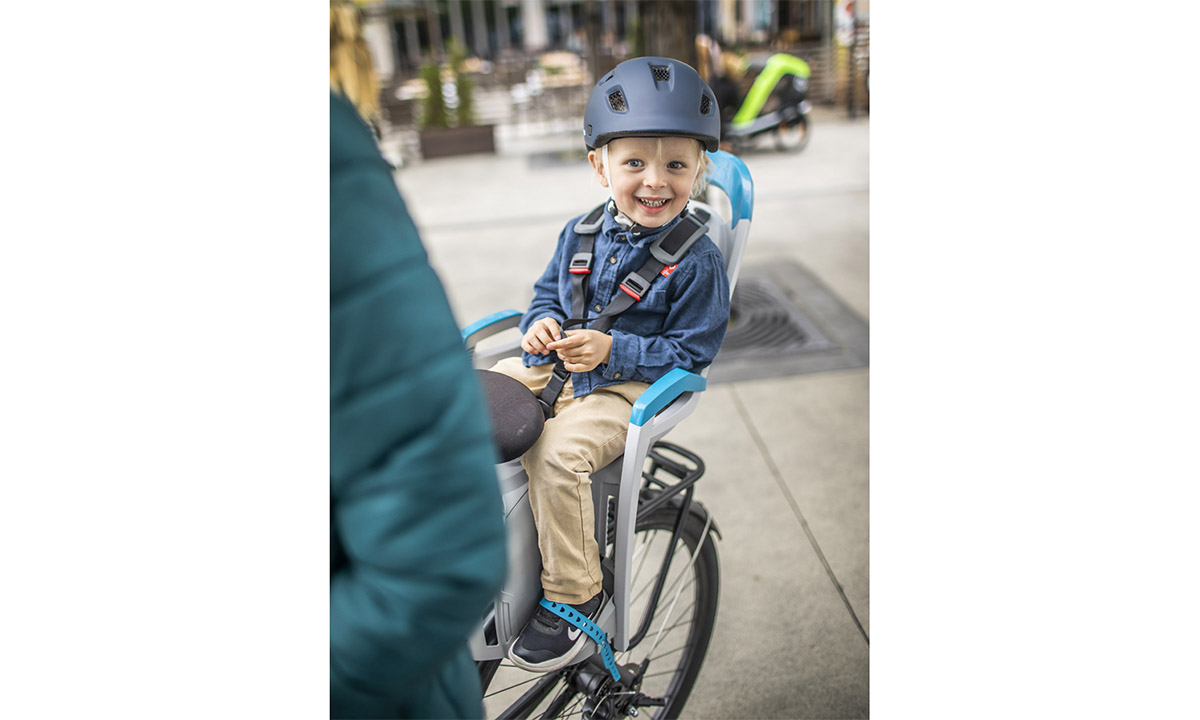 Фотографія Дитяче велокрісло заднє HAMAX AMAZE на підсідельну трубу сіро-блакитне з ключем 2