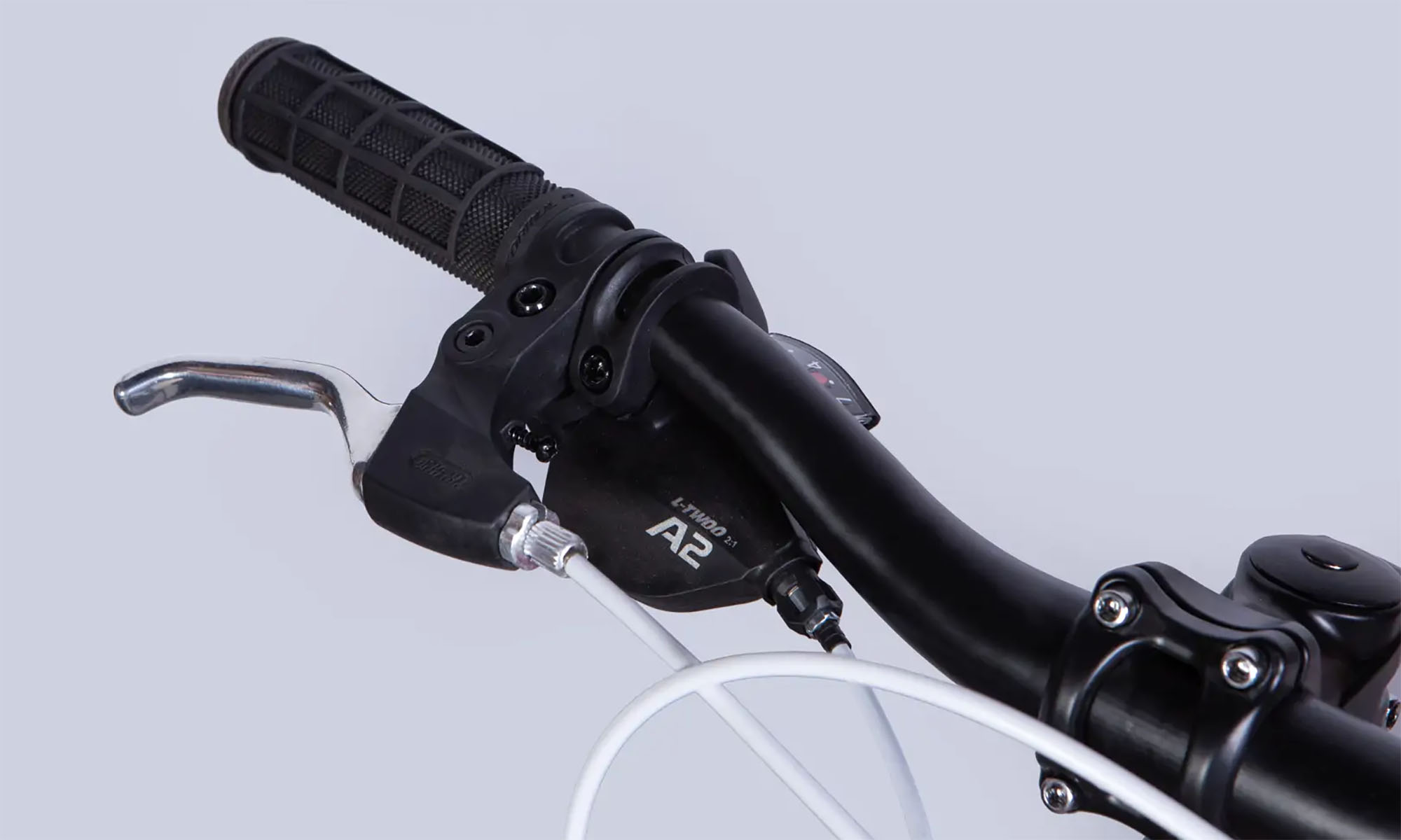 Велосипед Formula BLACKWOOD Vbr 20", рама 11", малиновый 3 Велосипед Formula BLACKWOOD Vbr 20", рама 11", малиновый 3