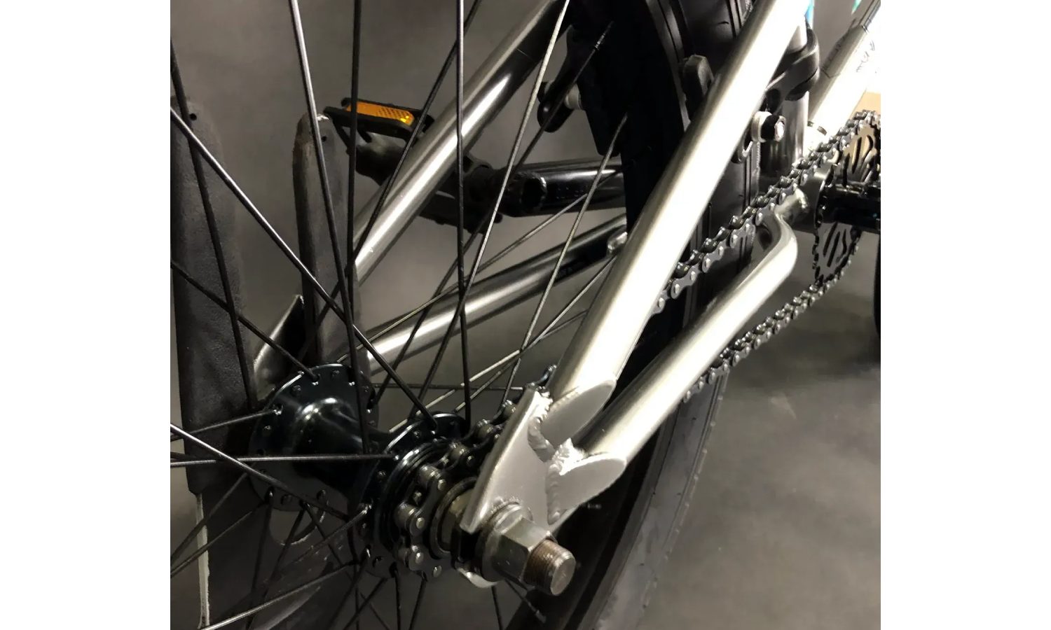 Велосипед Mongoose BMX Legion L60 20" рама 20,5" синій з срібним 4