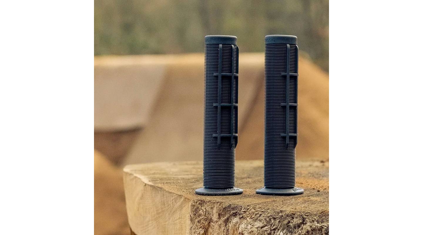 Грипсы DMR Grip Black 10