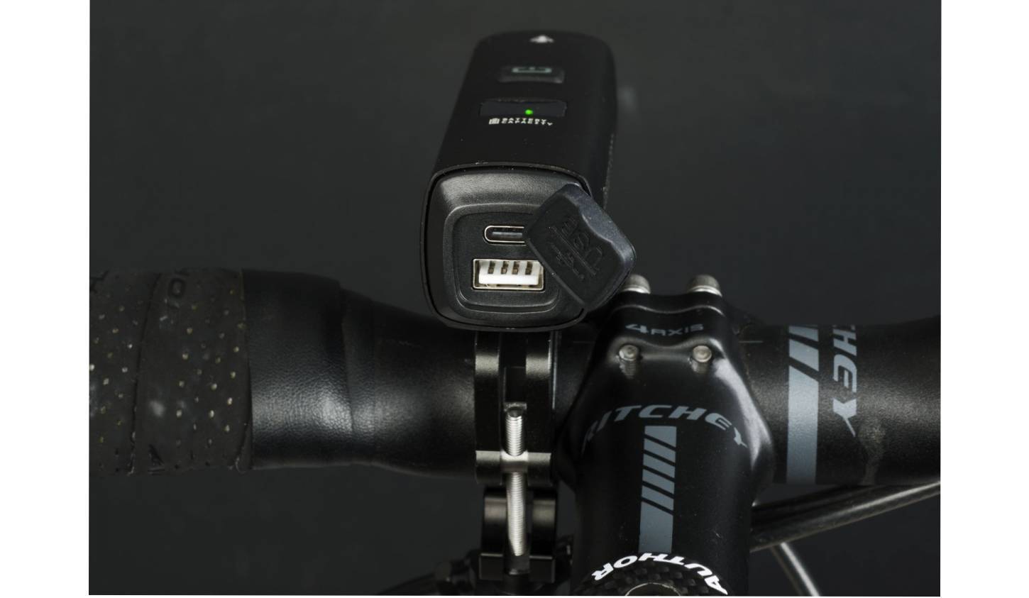 Фонарь передний Author PROXIMA 1000 lm/HB 22-38 mm USB Alloy, черный 3