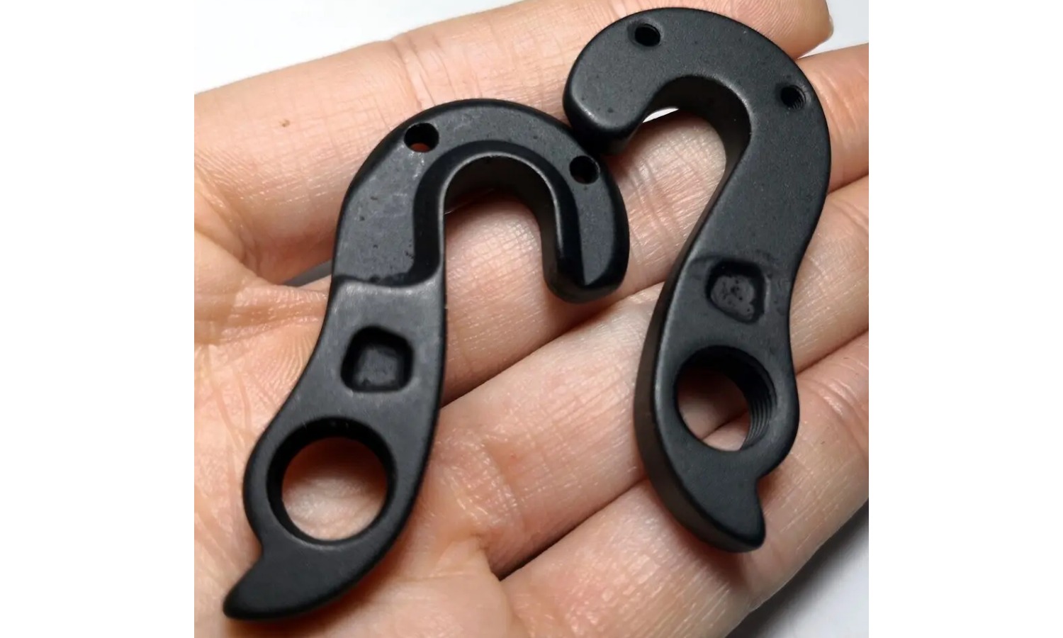 Крюк для переключателя Giant Rear Derailleur Hanger для Trinity MY13+, Black 2 Крюк для переключателя Giant Rear Derailleur Hanger для Trinity MY13+, Black 2