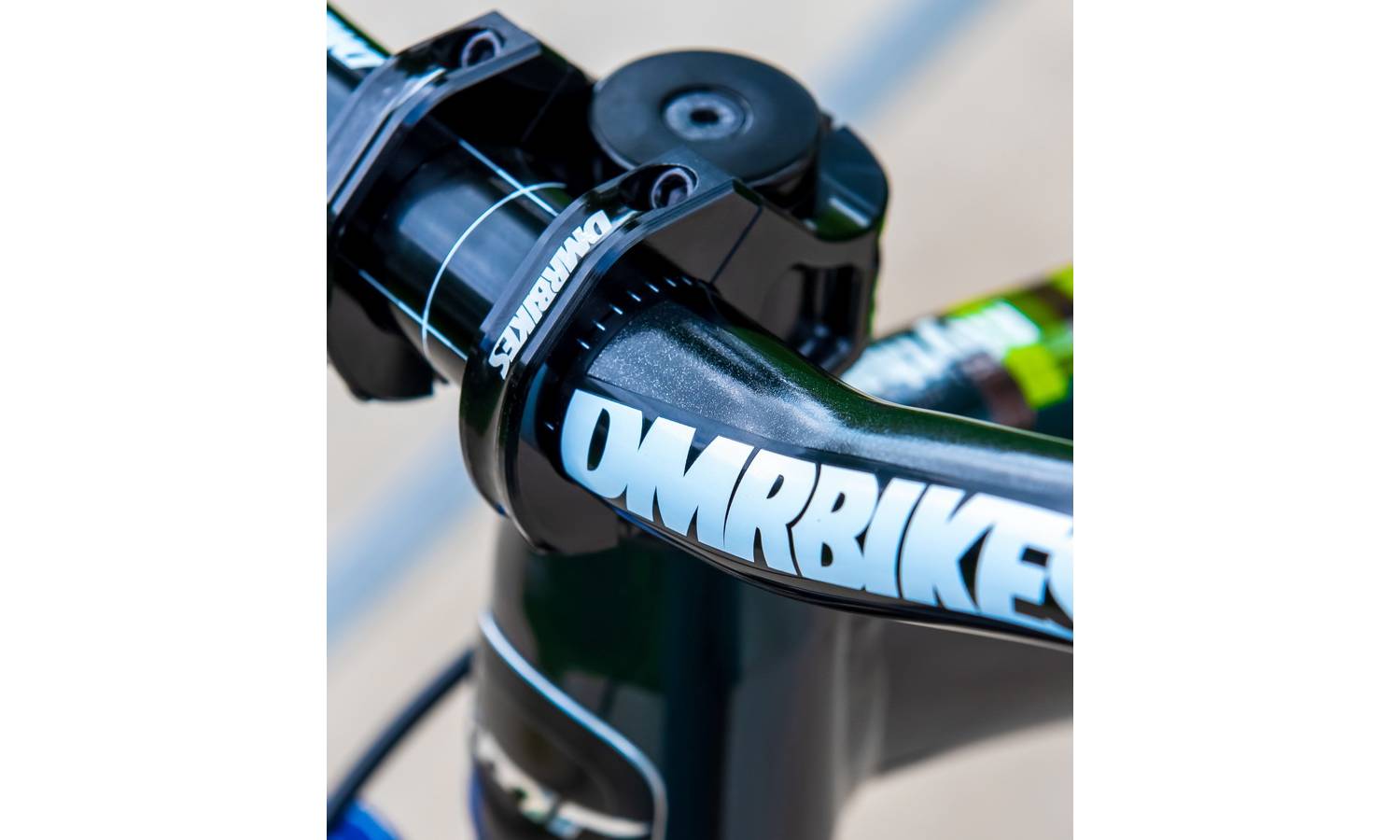 Руль DMR Wingbar MK 4 31,8 35 мм подьем 780 мм ширина 10 Руль DMR Wingbar MK 4 31,8 35 мм подьем 780 мм ширина 10