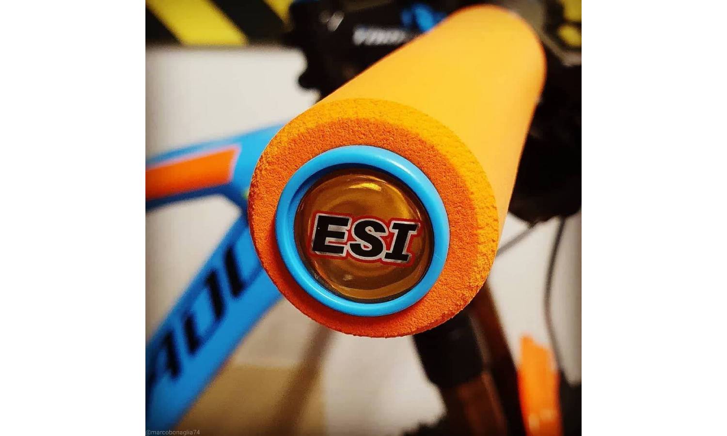 Грипсы ESI Extra Chunky Orange 3 Грипсы ESI Extra Chunky Orange 3