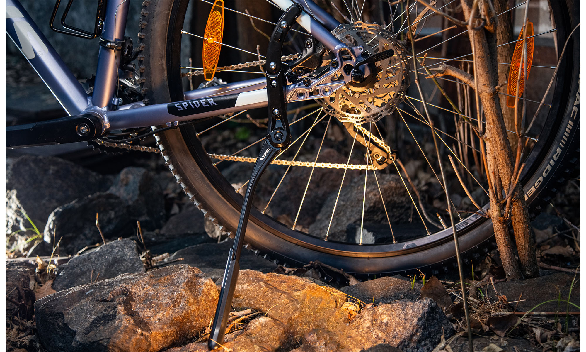 Подножка ONRIDE Forward I 24"-29" на два пера, черная 2 Подножка ONRIDE Forward I 24"-29" на два пера, черная 2