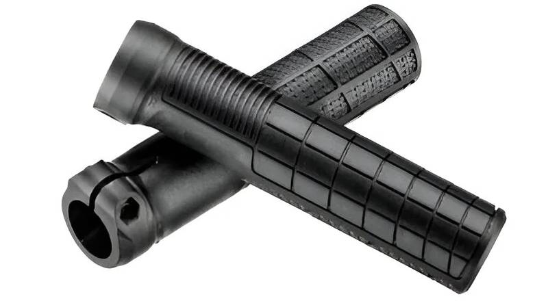 Грипсы VP VPG-105, 138мм, с одним замком, черные 