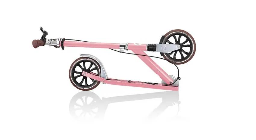 Самокат GLOBBER NL205 DELUXE з ручним гальмом, пастельно-рожевий, 8+ 4 Самокат GLOBBER NL205 DELUXE з ручним гальмом, пастельно-рожевий, 8+ 4