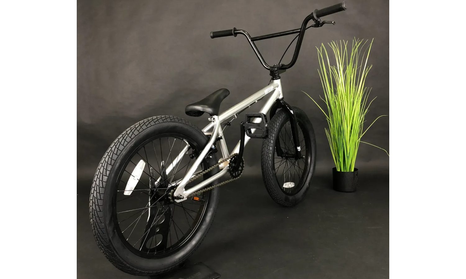 Велосипед Outleap BMX Clash 20" рама 20,00" серебристый 7