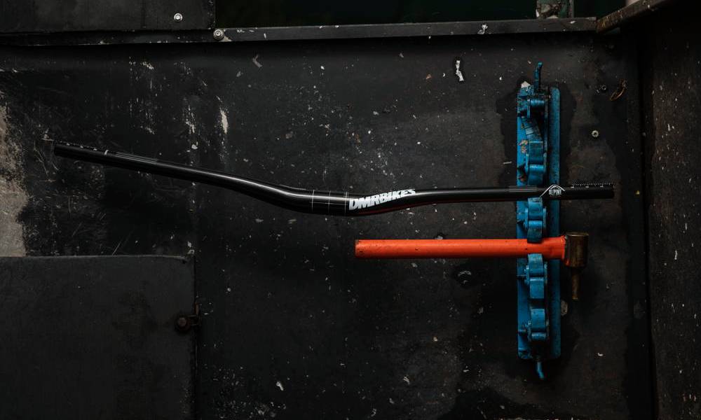 Руль DMR Wingbar MK 4 31,8 35 мм подьем 780 мм ширина 26 Руль DMR Wingbar MK 4 31,8 35 мм подьем 780 мм ширина 26