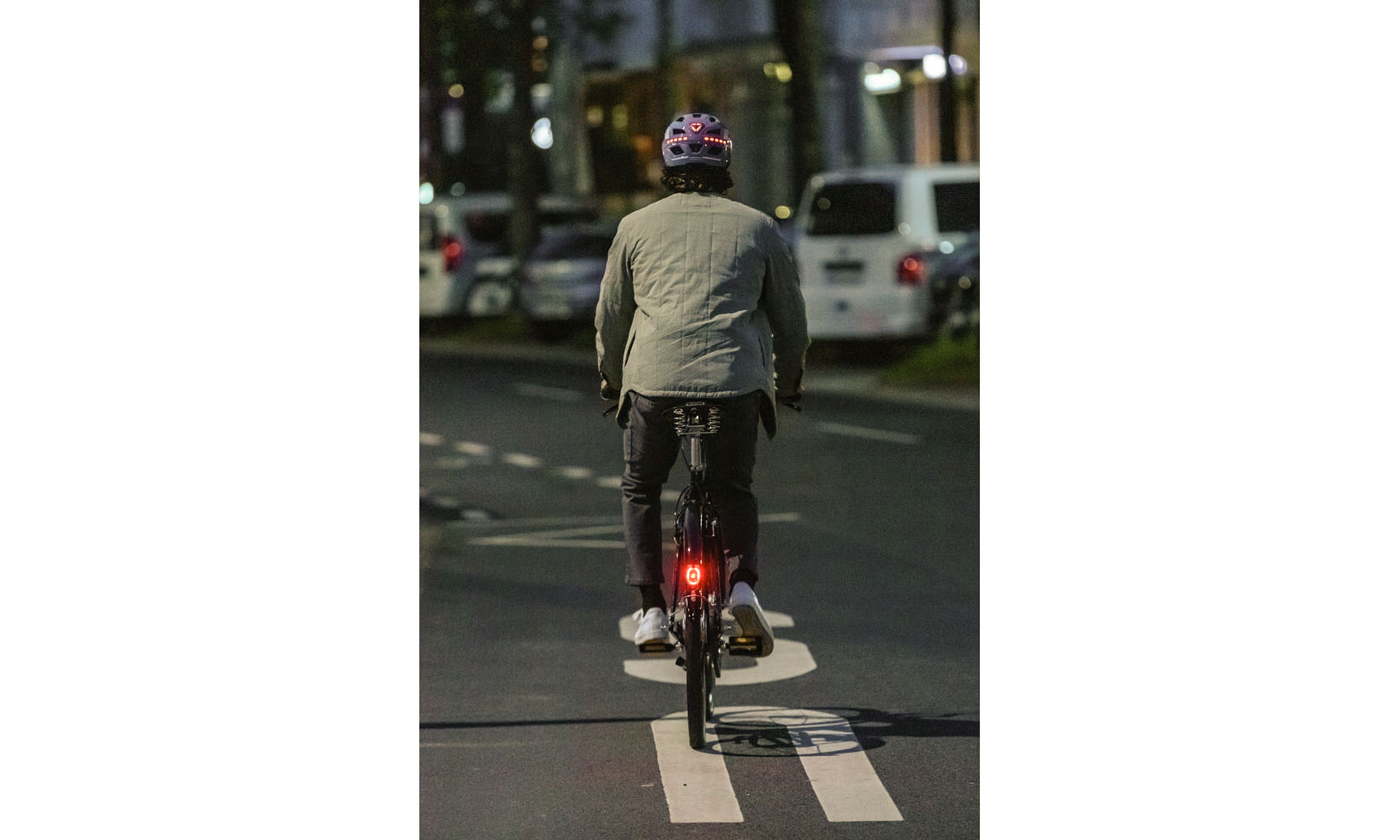 Велошлем ABUS HYBAN 2.0 LED Signal Silver, размер Xl (58-63 см), серебристый 3