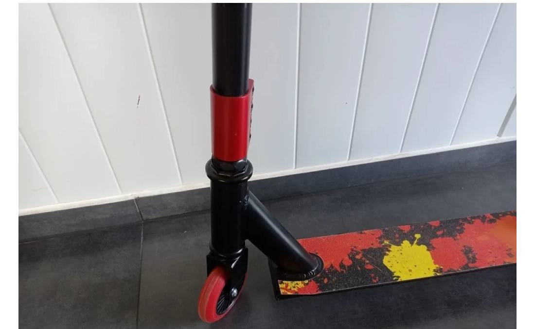 Самокат трюковий Scooter, червоний 3