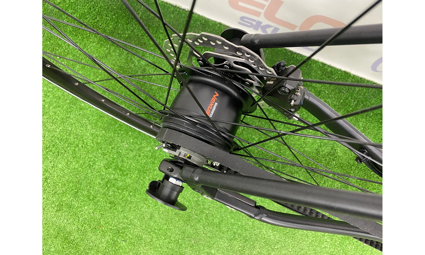 Велосипед 28" Marin Presidio 3 розмір рами L 2024 Gloss Navy/Dark Silver/Silver Cyan 8