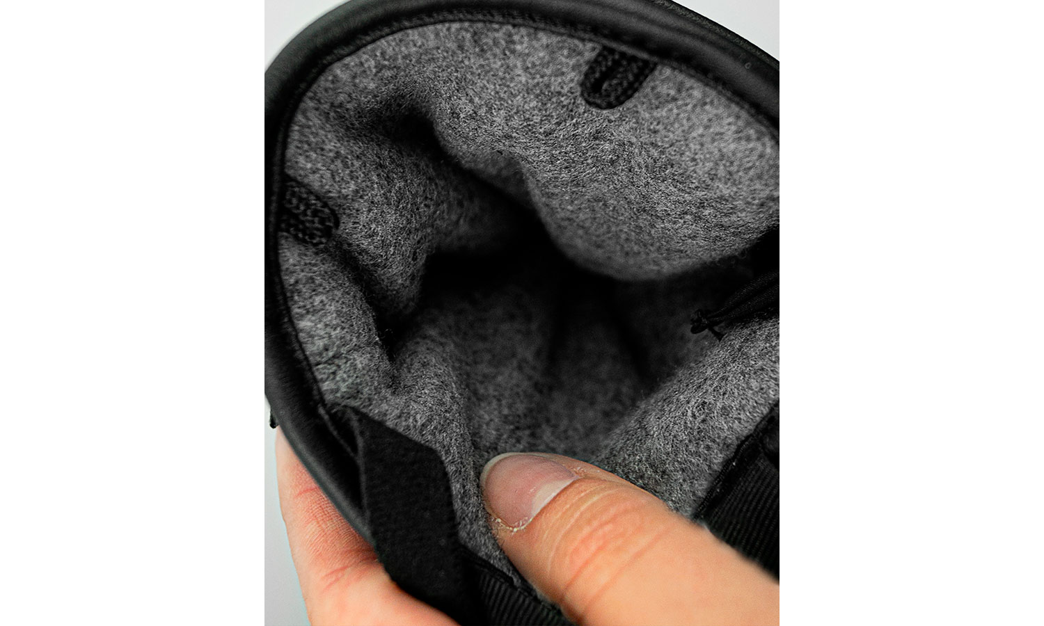 Фотография Перчатки Reusch Andy R-TEX® XT, размер 10,5, сезон AW 22, черный 2
