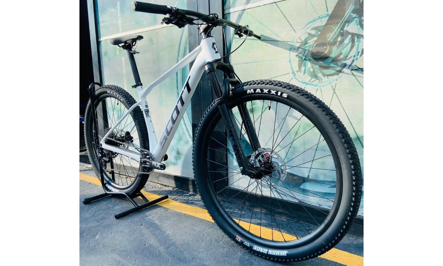 Велосипед SCOTT SCALE 960 29" розмір L 2024 CN білий 3