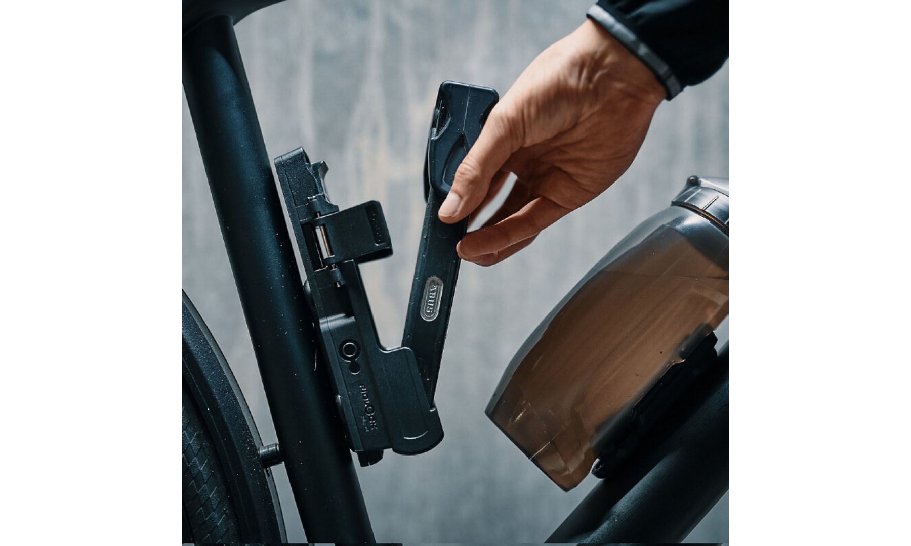 Замок сегментний ABUS 6000K/90 Bordo чорний + креління SH 5