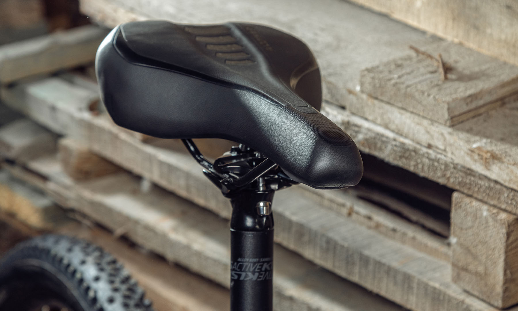 Седло Monte Grappa ALTHEO 6020, черный, 270x180 мм 2 Седло Monte Grappa ALTHEO 6020, черный, 270x180 мм 2