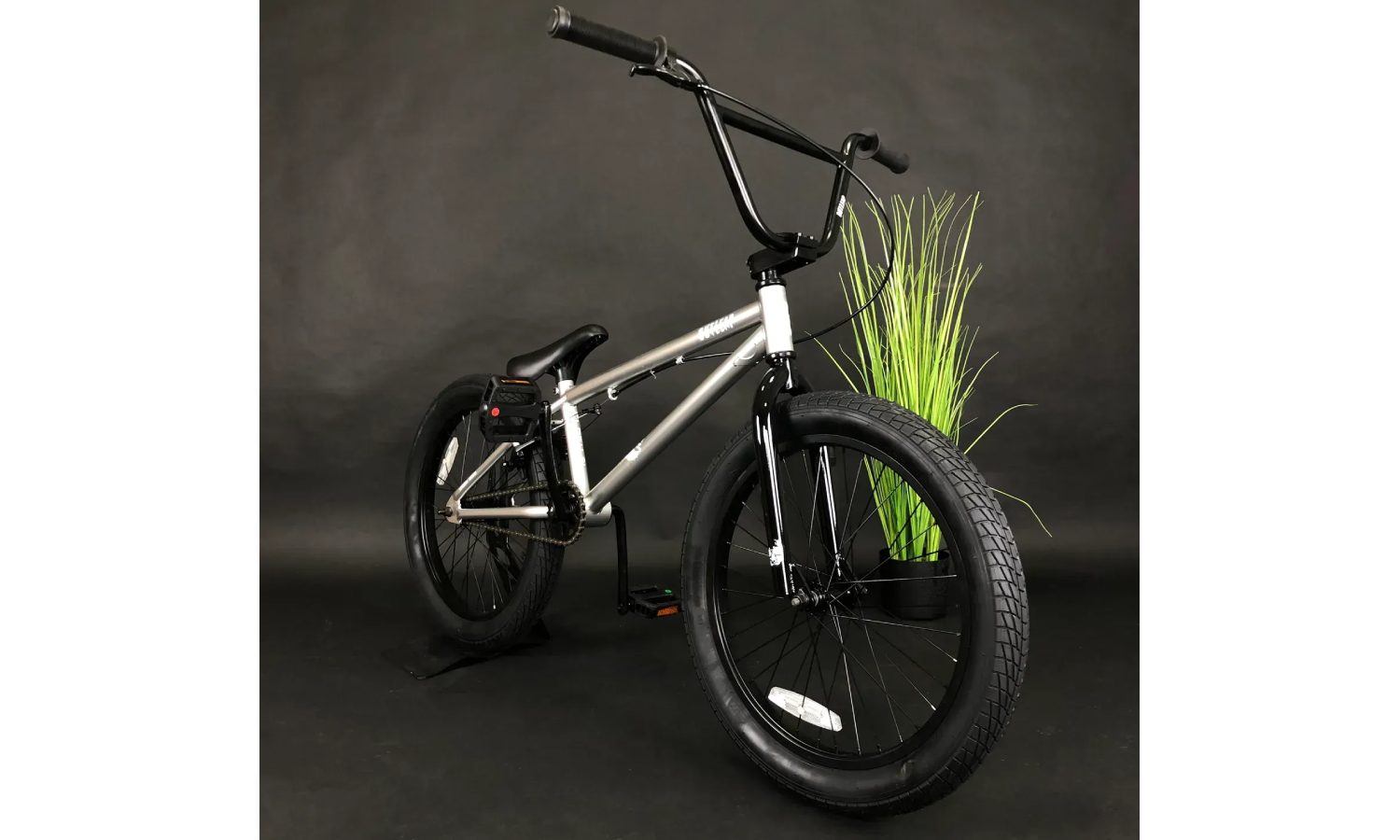 Велосипед Outleap BMX Clash 20" рама 20,00" срібний 8 Велосипед Outleap BMX Clash 20" рама 20,00" срібний 8