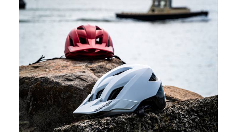 Вело шолом TLD Flowline SE розмір XS/S (53-56 см) Stealth White 3
