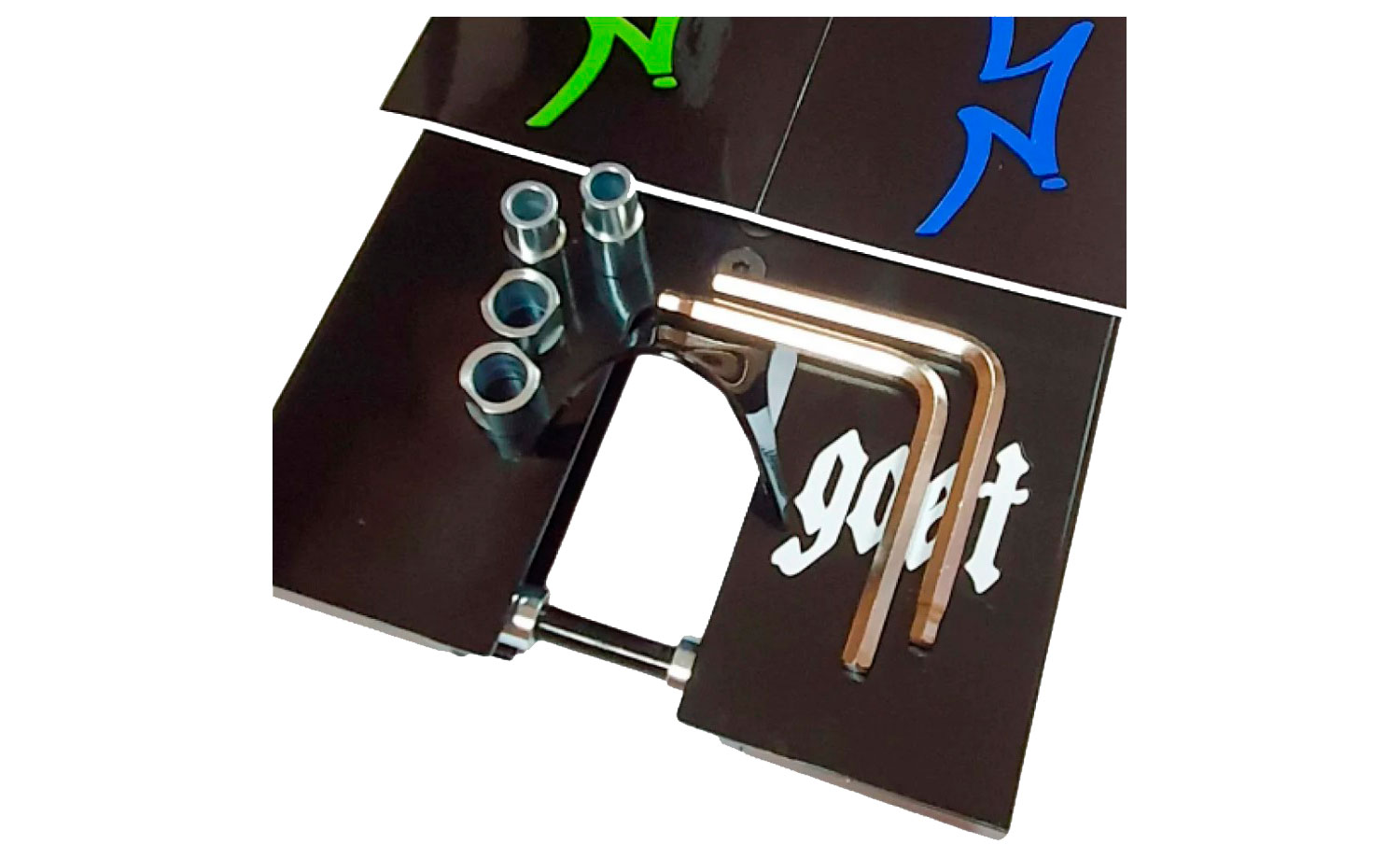 Дека AO Scooters Goat Kozlov Signature 5,8” x 22 - Black 2 Дека AO Scooters Goat Kozlov Signature 5,8” x 22 - Black 2