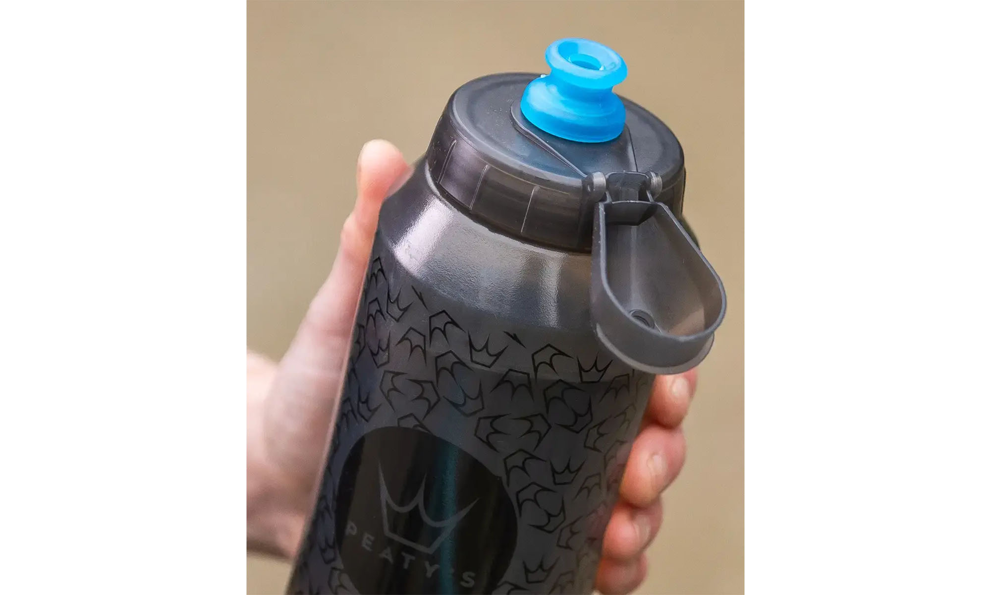 Фляга Peaty's x Fidlock Lockin Bottle, Crown / Smoke, 750ml 7