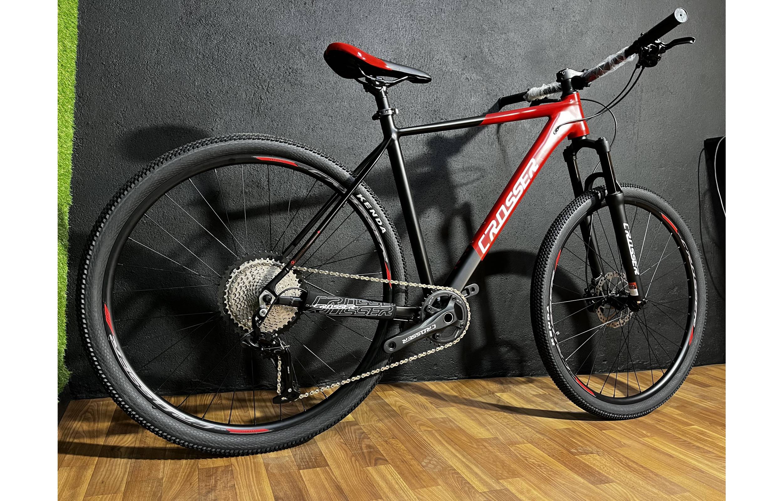 Фотография Велосипед Crosser MT-041 1х12 29" размер XL рама 21 2023 черно-красный 4
