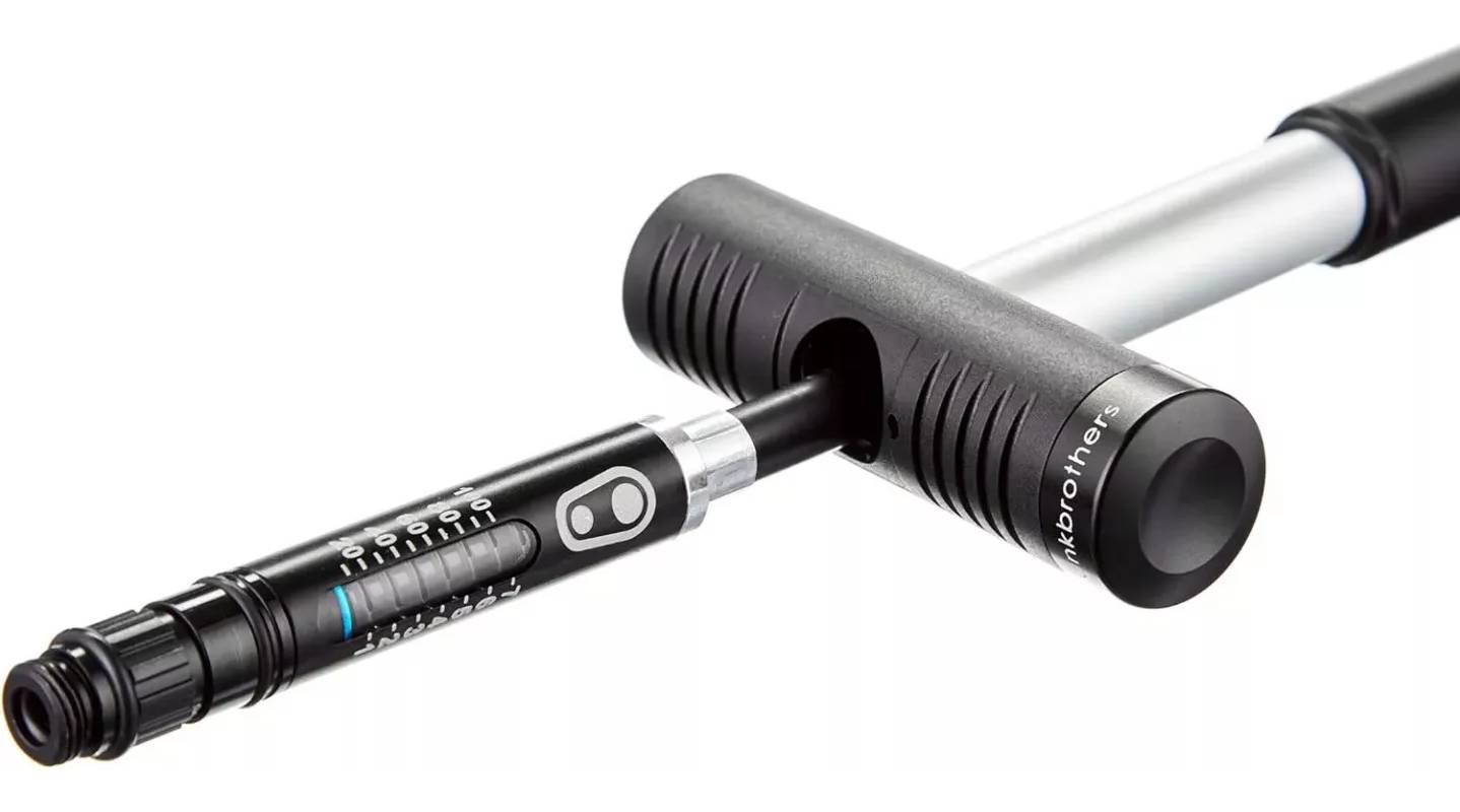 Мининасос Crankbrothers KLIC HP GAUGE, алюминиевый, с манометром, presta/schrader, 120psi / 8.3 bar, черный 4