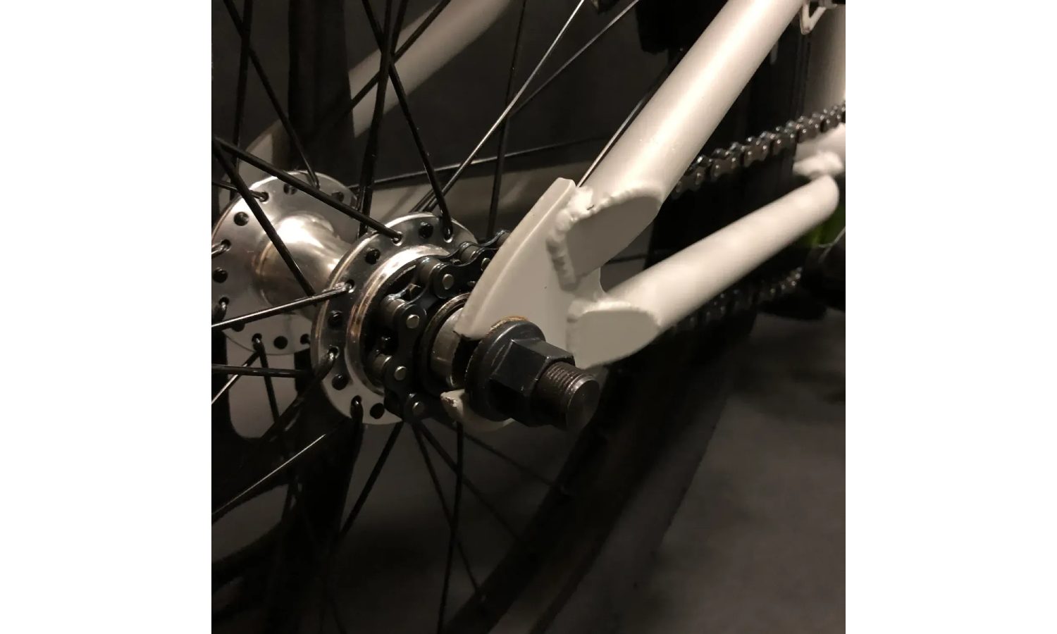 Велосипед Mongoose Legion L100 20" рама 21,00" серый 4 Велосипед Mongoose Legion L100 20" рама 21,00" серый 4