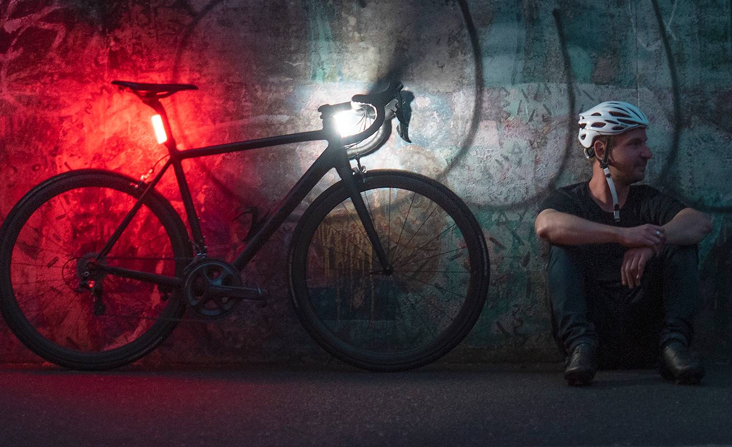Комплект мигалок передняя+задняя Knog Mid Cobber Twinpack 320/170 Lumens 10 Комплект мигалок передняя+задняя Knog Mid Cobber Twinpack 320/170 Lumens 10