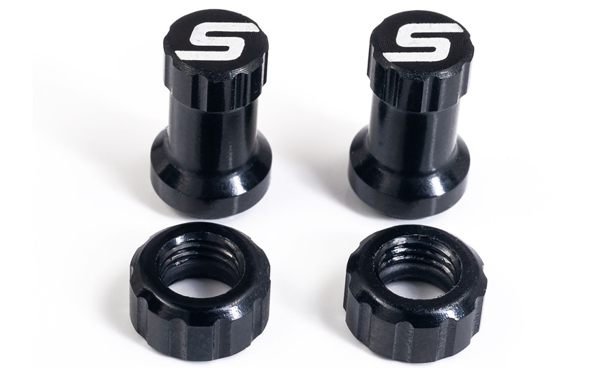 Встановіть Stan'S Tubeless Valve Color Kit, CAP + NUT, BLACK, PAOR