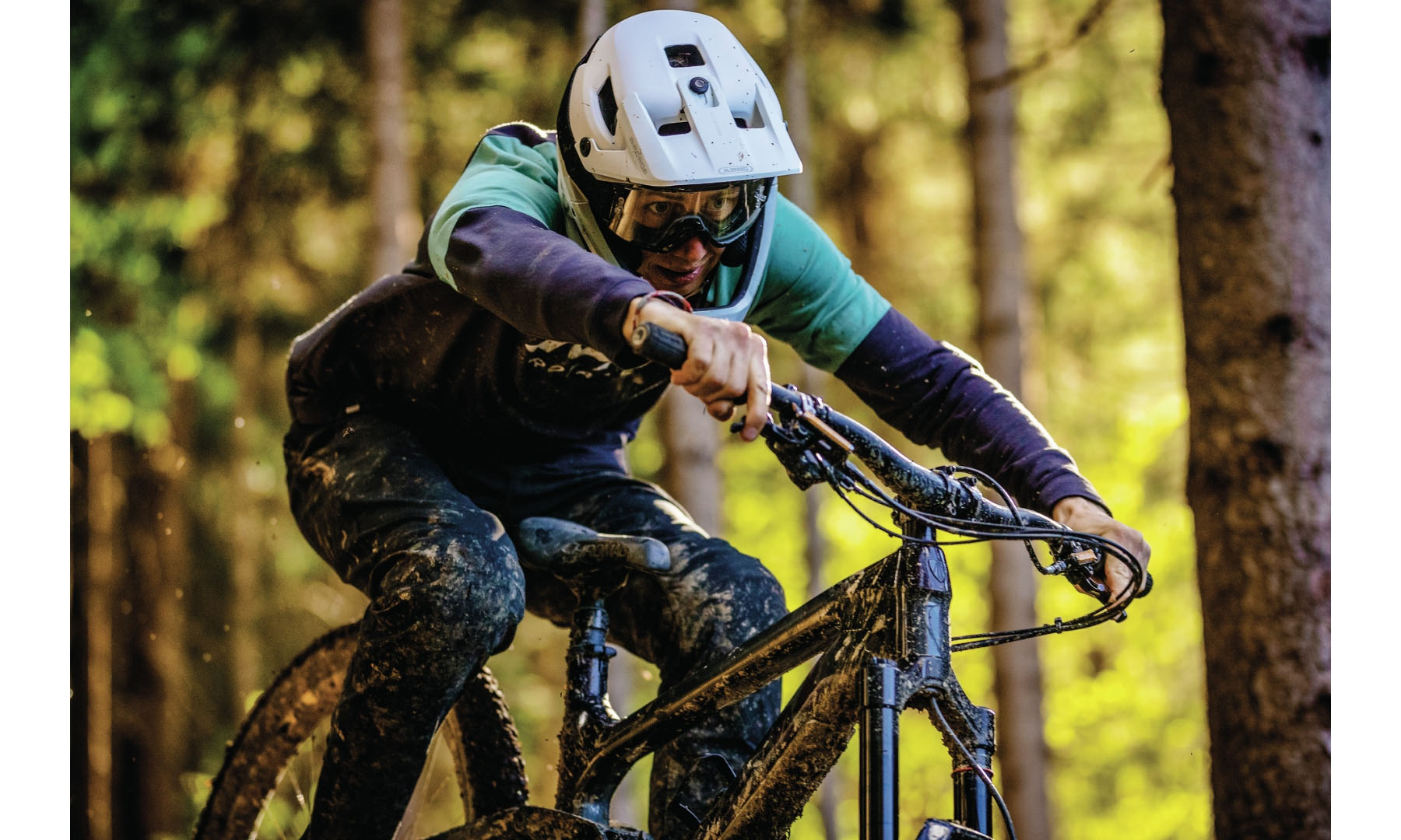 Велошолом спортивний ABUS AIRDROP MIPS Black Gold S/M (52-58 см) 3 Велошолом спортивний ABUS AIRDROP MIPS Black Gold S/M (52-58 см) 3