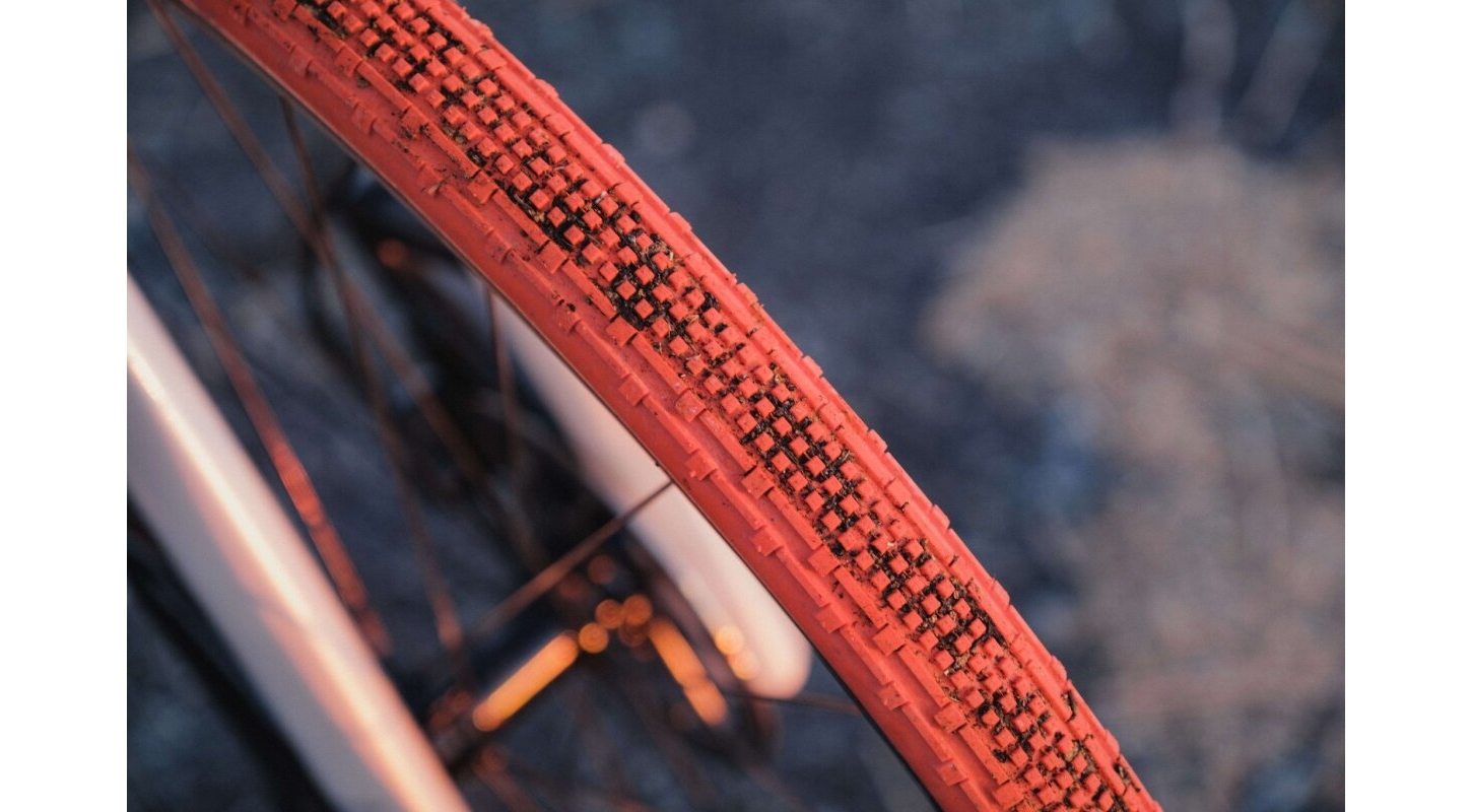 Фотографія Покришка Panaracer GRAVELKING SK, 700x38C Sunset Orange/Black 4