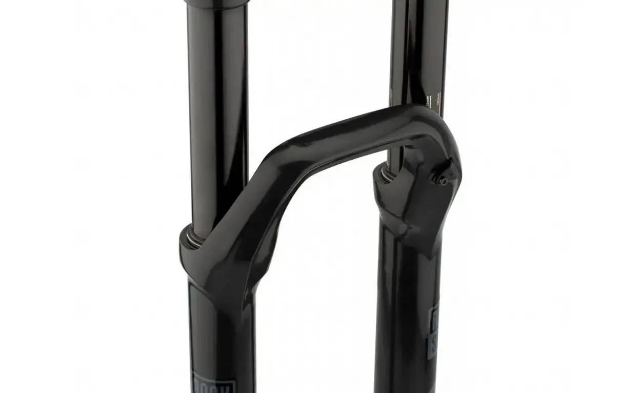 Вилка RockShox Yari RC - Crown 29"+ Boost™ 15x110 150mm Black Alum Str Tpr 51offset DebonAir (includes Fender,2 Btm Tokens, Star nut & Maxle Stealth)  6