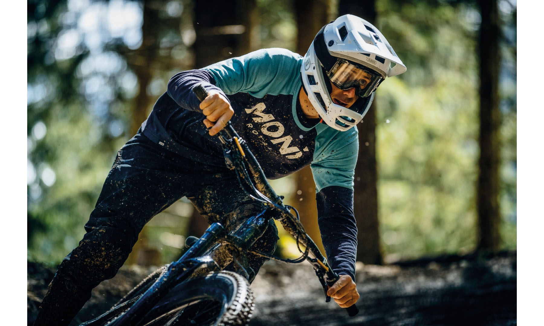 Велошлем спортивный ABUS AIRDROP MIPS Black Gold L/Xl (58-62 cм), черно-золотистый 2