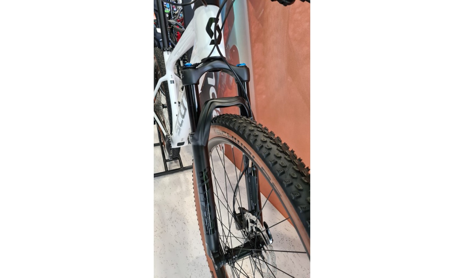 Велосипед SCOTT SCALE 930 29" размер XL 2024 белый 2 Велосипед SCOTT SCALE 930 29" размер XL 2024 белый 2
