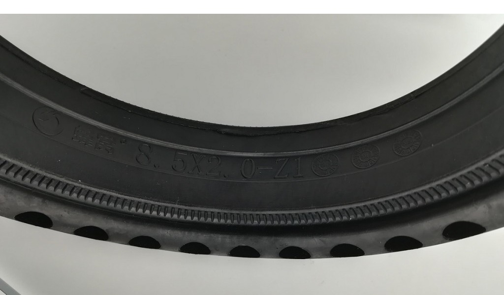 Шина 8 1/2x2.0-3, чорний 3 Шина 8 1/2x2.0-3, чорний 3