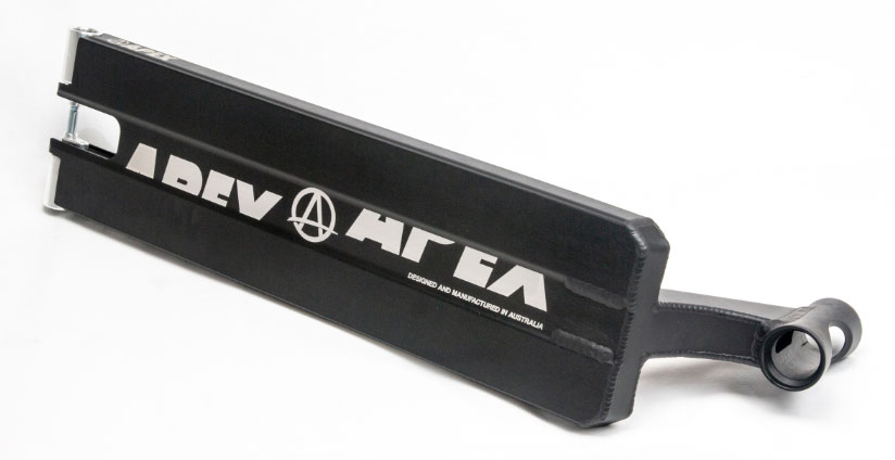Дека Apex 6" Pro Scooter 22" - Black 2 Дека Apex 6" Pro Scooter 22" - Black 2