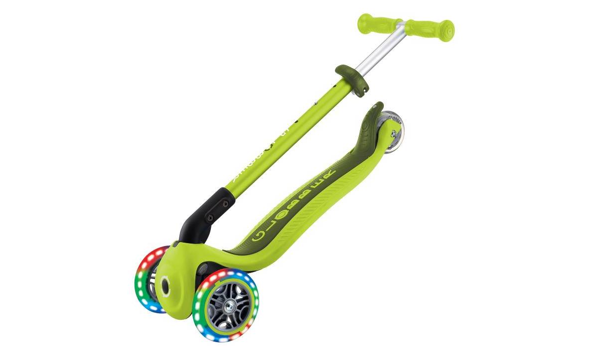 Самокат GLOBBER PRIMO FOLDABLE LIGHTS, зелений, колеса з підсвічуванням, 3+ 10 Самокат GLOBBER PRIMO FOLDABLE LIGHTS, зелений, колеса з підсвічуванням, 3+ 10