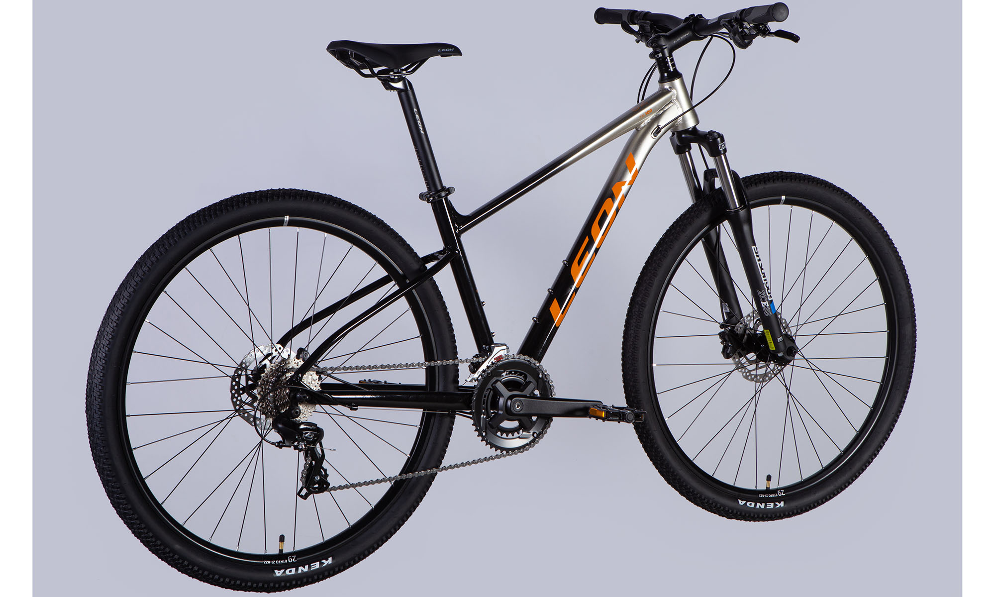 Велосипед Leon TN 100 HDD 29", размер M, рама 17", год 2025, серебристо-черный 3 Велосипед Leon TN 100 HDD 29", размер M, рама 17", год 2025, серебристо-черный 3