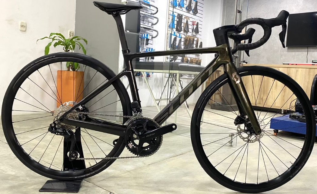 Велосипед SCOTT ADDICT RC 40 28" размер М (TW) 2 Велосипед SCOTT ADDICT RC 40 28" размер М (TW) 2