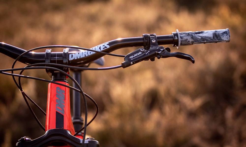 Руль DMR Wingbar MK 4 31,8 35 мм подьем 780 мм ширина 2 Руль DMR Wingbar MK 4 31,8 35 мм подьем 780 мм ширина 2