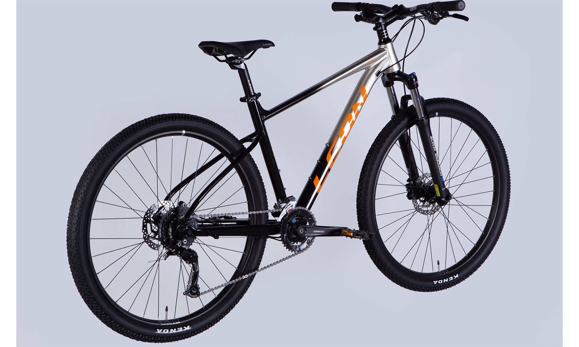 Велосипед Leon XC 80 HDD 27,5", размер M, рама 18", 2025, серебристый с черным  2