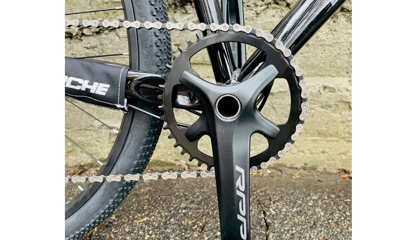 Велосипед DeMARCHE Gravel Point 1х11 28" розмір L 2022 Чорний глянець 2 Велосипед DeMARCHE Gravel Point 1х11 28" розмір L 2022 Чорний глянець 2